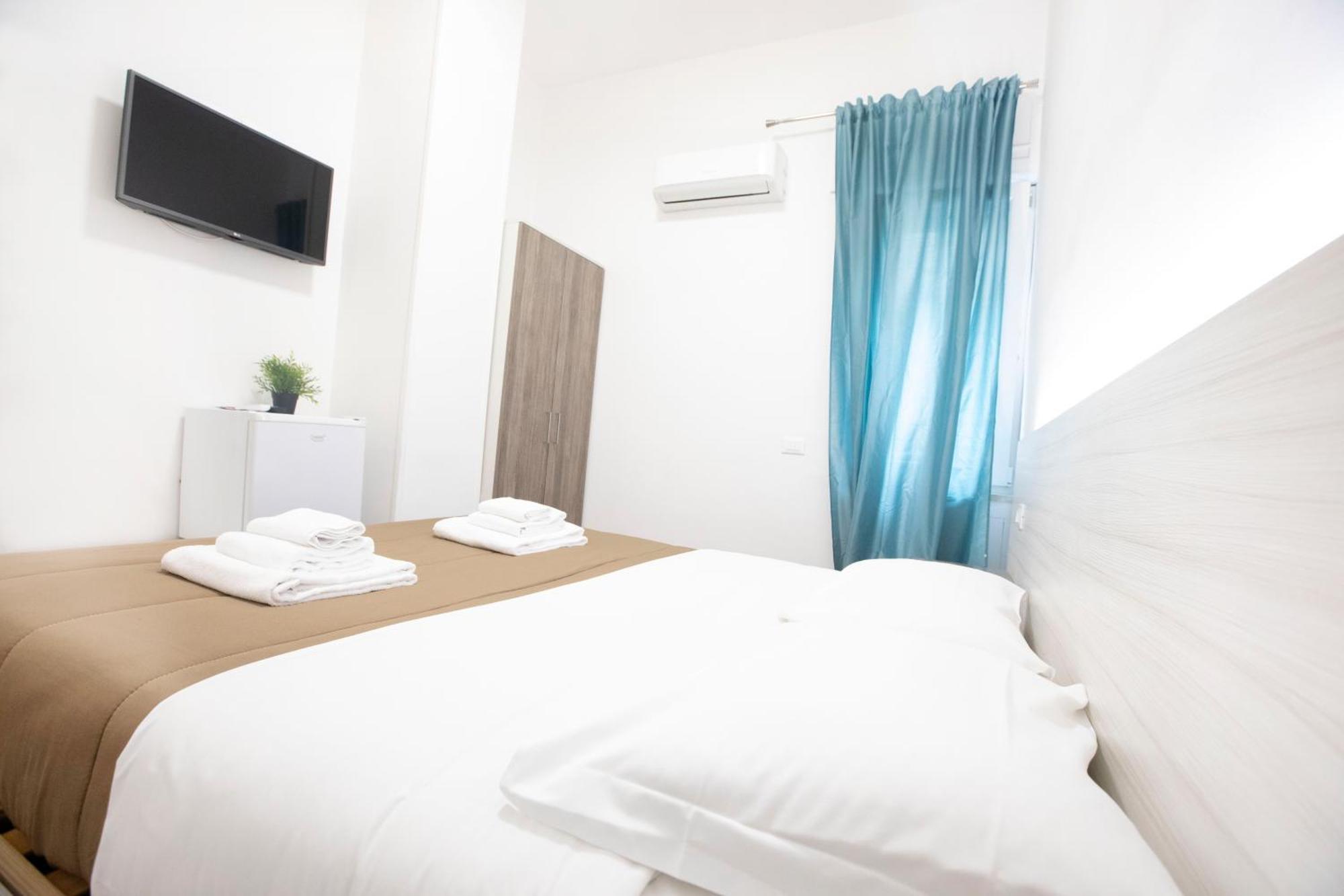 Hall Inn B&B In ナポリ エクステリア 写真
